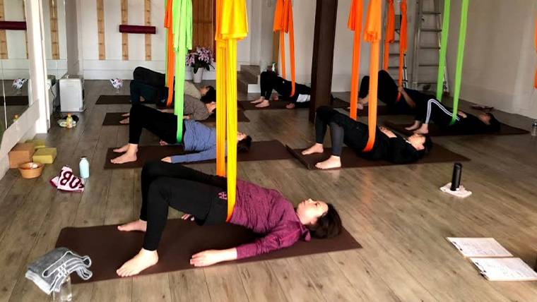 Aerial Yoga Natural